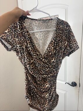 zeagoo Y2K sinched Beige and Black Leopard Print Scoop Neck Top